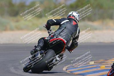 media/Sep-25-2023-Moto Forza (Mon) [[81ffa65e0a]]/B-C Group/Session 4 (Turn 2 Backside)/